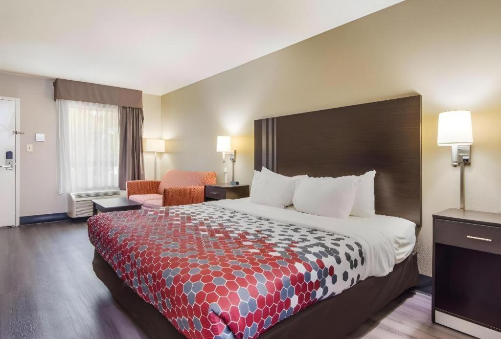 Econo Lodge South Garner Eksteriør bilde