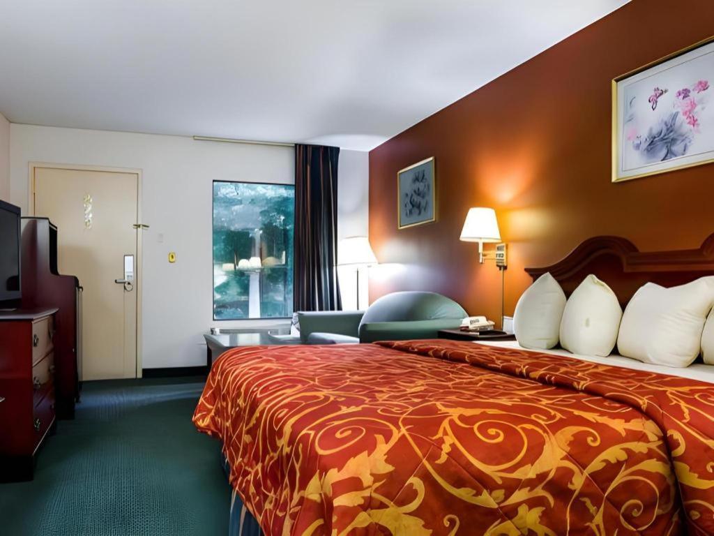 Econo Lodge South Garner Eksteriør bilde