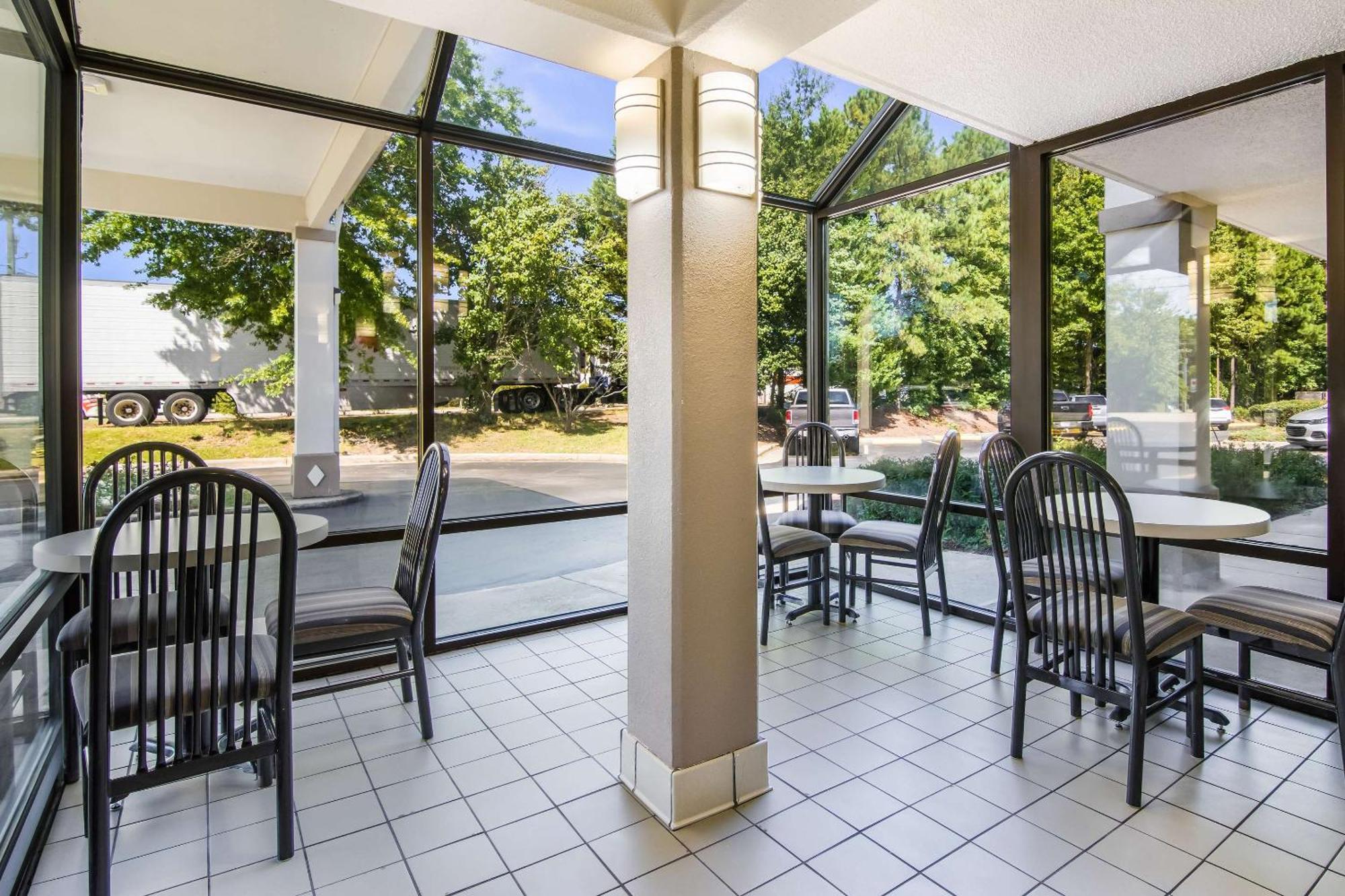 Econo Lodge South Garner Eksteriør bilde