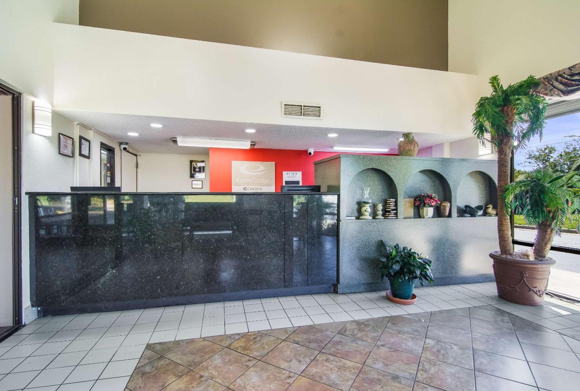 Econo Lodge South Garner Eksteriør bilde